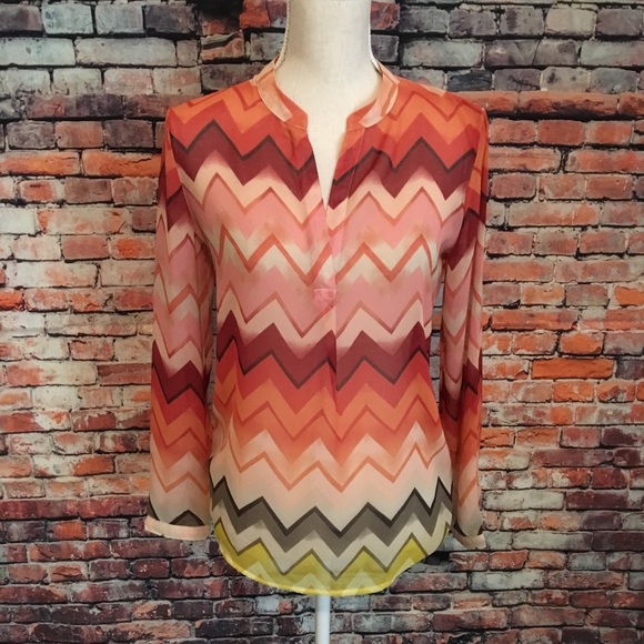 Tops - MOVING SALE, ALL MUST GO! Banana Republic Blouse